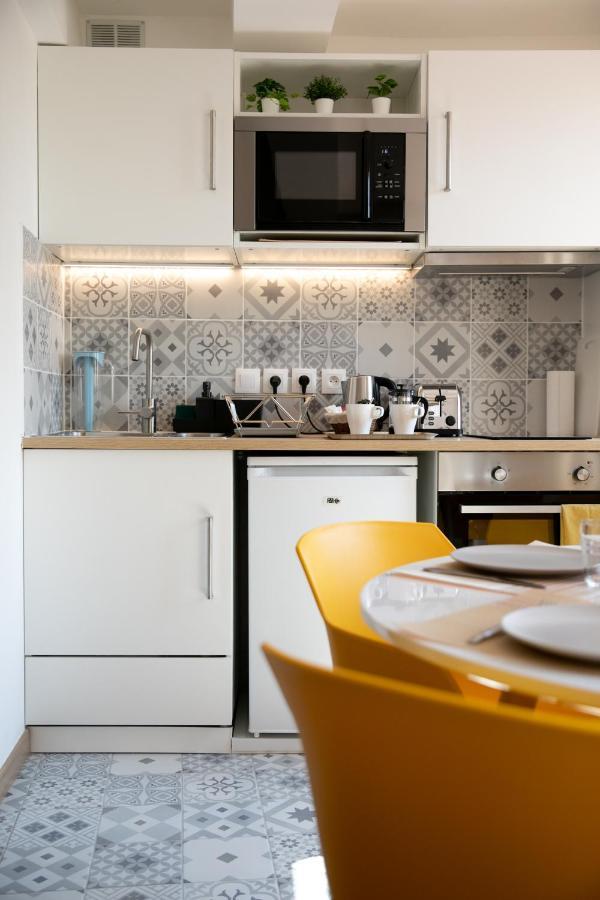 Duplex Avec Terrasse - Hyper-Centre De Toulonアパートメント エクステリア 写真